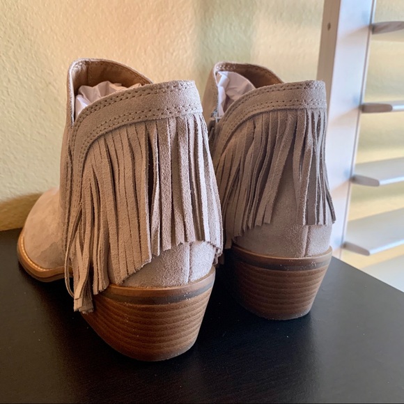 • [Lucky Brand] Suede Fringe Booties • - Picture 10 of 15